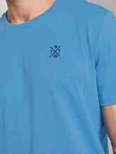 Basic T-Shirt mit Logo-Stickerei - Männer - soft cloud blue Basic T-Shirt mit Logo-Stickerei - Männer - soft cloud blue - 9 - TOM TAILOR