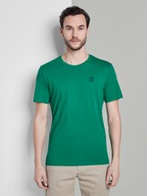 Basic T-Shirt mit Logo-Stickerei - Männer - rich meadow green Basic T-Shirt mit Logo-Stickerei - Männer - rich meadow green - 1 - TOM TAILOR