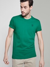 Basic T-Shirt mit Logo-Stickerei - Männer - rich meadow green Basic T-Shirt mit Logo-Stickerei - Männer - rich meadow green - 5 - TOM TAILOR
