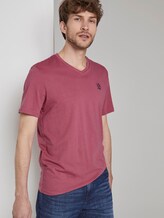 Basic T-Shirt mit V-Ausschnitt - Männer - wine rose pink Basic T-Shirt mit V-Ausschnitt - Männer - wine rose pink - 5 - TOM TAILOR