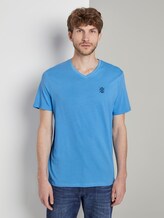 Basic T-Shirt mit V-Ausschnitt - Männer - soft cloud blue Basic T-Shirt mit V-Ausschnitt - Männer - soft cloud blue - 1 - TOM TAILOR