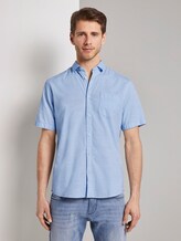 Fein strukturiertes Kurzarmhemd mit Haifischkragen - Männer - light blue white structure Fein strukturiertes Kurzarmhemd mit Haifischkragen - Männer - light blue white structure - 1 - TOM TAILOR