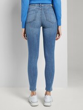 Nela Extra Skinny Jeans mit Schlitzen - Frauen - mid stone bright blue denim Nela Extra Skinny Jeans mit Schlitzen - Frauen - mid stone bright blue denim - 2 - TOM TAILOR Denim