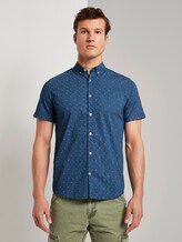 Patterned short-sleeved shirt - Men - navy blue white grid design Patterned short-sleeved shirt - Men - navy blue white grid design - 1 - TOM TAILOR