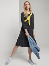 Dotted flounce dress in a midi length - Women - black offwhite dot print Dotted flounce dress in a midi length - Women - black offwhite dot print - 3 - TOM TAILOR