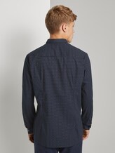 Gemustertes Hemd mit Stretch-Anteil - Männer - navy twisted element print Gemustertes Hemd mit Stretch-Anteil - Männer - navy twisted element print - 2 - TOM TAILOR Denim