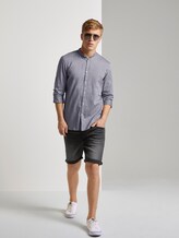 Patterned shirt with a stand-up collar and 3/4 sleeves - Men - navy filled triangle print Patterned shirt with a stand-up collar and 3/4 sleeves - Men - navy filled triangle print - 3 - TOM TAILOR Denim