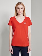 Basic T-Shirt mit Brustprint - Frauen - brilliant red Basic T-Shirt mit Brustprint - Frauen - brilliant red - 1 - TOM TAILOR Denim