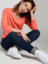Shirt mit V-Ausschnitt - Frauen - strong peach tone Shirt mit V-Ausschnitt - Frauen - strong peach tone - 5 - TOM TAILOR