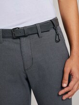 Strukturierte Chinohose mit Gürtel - Männer - anthra dobby yarn dye Strukturierte Chinohose mit Gürtel - Männer - anthra dobby yarn dye - 9 - TOM TAILOR Denim
