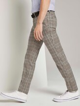 Strukturierte Chinohose mit Gürtel - Männer - brown beige check Strukturierte Chinohose mit Gürtel - Männer - brown beige check - 11 - TOM TAILOR Denim