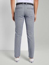 Strukturierte Chinohose mit Gürtel - Männer - navy white dobby yarn dye Strukturierte Chinohose mit Gürtel - Männer - navy white dobby yarn dye - 2 - TOM TAILOR Denim