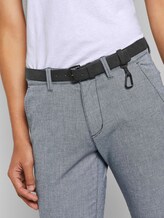 Strukturierte Chinohose mit Gürtel - Männer - navy white dobby yarn dye Strukturierte Chinohose mit Gürtel - Männer - navy white dobby yarn dye - 9 - TOM TAILOR Denim