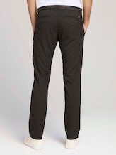 Strukturierte Chinohose mit Gürtel - Männer - black anthra mel houndstooth Strukturierte Chinohose mit Gürtel - Männer - black anthra mel houndstooth - 2 - TOM TAILOR Denim