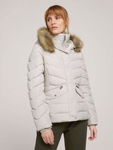 Pufferjacke mit Kunstfell-Kapuze - Frauen - dusty alabaster Pufferjacke mit Kunstfell-Kapuze - Frauen - dusty alabaster - 1 - TOM TAILOR