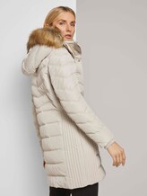 Lange Pufferjacke mit Fellbesatz - Frauen - dusty alabaster Lange Pufferjacke mit Fellbesatz - Frauen - dusty alabaster - 2 - TOM TAILOR