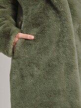 Weicher Faux-Fur Mantel - Frauen - greyish green Weicher Faux-Fur Mantel - Frauen - greyish green - 9 - TOM TAILOR