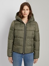Kurze Pufferjacke mit Kapuze - Frauen - deep olive green Kurze Pufferjacke mit Kapuze - Frauen - deep olive green - 1 - TOM TAILOR Denim