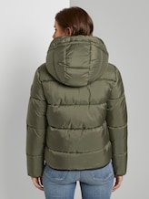 Kurze Pufferjacke mit Kapuze - Frauen - deep olive green Kurze Pufferjacke mit Kapuze - Frauen - deep olive green - 2 - TOM TAILOR Denim