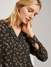 Henley shirt with turn-ups - Women - dark rosin floral design Henley shirt with turn-ups - Women - dark rosin floral design - 9 - TOM TAILOR