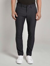 Gemusterte Tavis Slim Chinohose mit Struktur - Männer - black white structure Gemusterte Tavis Slim Chinohose mit Struktur - Männer - black white structure - 1 - TOM TAILOR