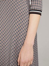 Kariertes Jersey-Kleid in A-Linie - Frauen - camel small check Kariertes Jersey-Kleid in A-Linie - Frauen - camel small check - 10 - TOM TAILOR