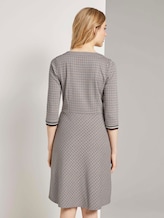 Kariertes Jersey-Kleid in A-Linie - Frauen - camel small check Kariertes Jersey-Kleid in A-Linie - Frauen - camel small check - 2 - TOM TAILOR