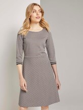 Kariertes Jersey-Kleid in A-Linie - Frauen - camel small check Kariertes Jersey-Kleid in A-Linie - Frauen - camel small check - 5 - TOM TAILOR