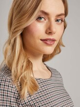 Kariertes Jersey-Kleid in A-Linie - Frauen - camel small check Kariertes Jersey-Kleid in A-Linie - Frauen - camel small check - 9 - TOM TAILOR