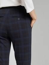 Mia slim trousers in ankle length - Women - navy bold printed check Mia slim trousers in ankle length - Women - navy bold printed check - 10 - TOM TAILOR