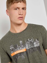 Meliertes T-Shirt mit Fotoprint - Männer - dry greyish olive melange Meliertes T-Shirt mit Fotoprint - Männer - dry greyish olive melange - 9 - TOM TAILOR Denim