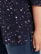 Bluse mit Faltendetails - Frauen - navy based terrazzo Bluse mit Faltendetails - Frauen - navy based terrazzo - 10 - My True Me