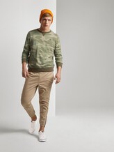Gemustertes Sweatshirt - Männer - khaki stripe camou print Gemustertes Sweatshirt - Männer - khaki stripe camou print - 3 - TOM TAILOR Denim
