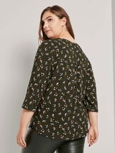 Patterned Henley blouse - Women - rosin flower pattern Patterned Henley blouse - Women - rosin flower pattern - 2 - My True Me