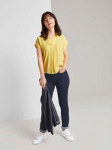 Blusenshirt mit Henley-Kragen - Frauen - honey popcorn Blusenshirt mit Henley-Kragen - Frauen - honey popcorn - 3 - TOM TAILOR