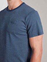 Fein gemustertes T-Shirt mit Brusttasche - Männer - after dark blue Fein gemustertes T-Shirt mit Brusttasche - Männer - after dark blue - 10 - TOM TAILOR