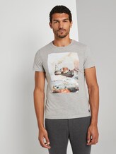 T-Shirt mit Fotoprint - Männer - Light Stone Grey Melange T-Shirt mit Fotoprint - Männer - Light Stone Grey Melange - 1 - TOM TAILOR