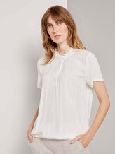 Geknöpftes T-Shirt mit Rüschendetail - Frauen - Whisper White Geknöpftes T-Shirt mit Rüschendetail - Frauen - Whisper White - 1 - TOM TAILOR
