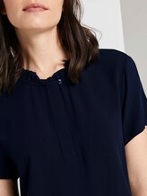 Geknöpftes T-Shirt mit Rüschendetail - Frauen - Sky Captain Blue Geknöpftes T-Shirt mit Rüschendetail - Frauen - Sky Captain Blue - 9 - TOM TAILOR