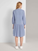 Geknöpftes Minikleid mit Volant - Frauen - mid blue white stripe Geknöpftes Minikleid mit Volant - Frauen - mid blue white stripe - 2 - TOM TAILOR Denim