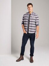 Kariertes Hemd mit Brusttasche - Männer - navy red fil a fil check Kariertes Hemd mit Brusttasche - Männer - navy red fil a fil check - 3 - TOM TAILOR