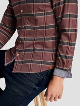 Kariertes Hemd mit Brusttasche - Männer - burgundy navy fil a fil check Kariertes Hemd mit Brusttasche - Männer - burgundy navy fil a fil check - 9 - TOM TAILOR