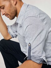 Fein gestreiftes Hemd mit Brusttasche - Männer - off white navy small stripe Fein gestreiftes Hemd mit Brusttasche - Männer - off white navy small stripe - 9 - TOM TAILOR