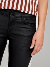 Jona Extra Skinny Jeans in Lederoptik - Frauen - coated black denim Jona Extra Skinny Jeans in Lederoptik - Frauen - coated black denim - 10 - TOM TAILOR Denim