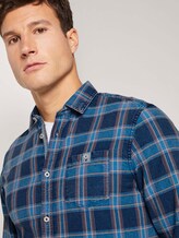 Kariertes Hemd mit Brusttasche - Männer - blue indigo washed shirt Kariertes Hemd mit Brusttasche - Männer - blue indigo washed shirt - 10 - TOM TAILOR