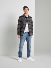 Basic Shirt mit V-Ausschnitt - Männer - Light Marsmallow Basic Shirt mit V-Ausschnitt - Männer - Light Marsmallow - 3 - TOM TAILOR