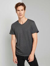 Basic Shirt mit V-Ausschnitt - Männer - Dark Grey Melange Basic Shirt mit V-Ausschnitt - Männer - Dark Grey Melange - 1 - TOM TAILOR