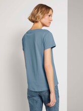 Besticktes T-Shirt mit Bio-Baumwolle - Frauen - soft mid blue Besticktes T-Shirt mit Bio-Baumwolle - Frauen - soft mid blue - 2 - TOM TAILOR Denim