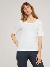 Basic T-Shirt mit Bio-Baumwolle - Frauen - Whisper White Basic T-Shirt mit Bio-Baumwolle - Frauen - Whisper White - 1 - TOM TAILOR