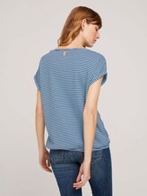 Strukturiertes T-Shirt mit Bio-Baumwolle - Frauen - blue navy popcorn structure Strukturiertes T-Shirt mit Bio-Baumwolle - Frauen - blue navy popcorn structure - 2 - TOM TAILOR